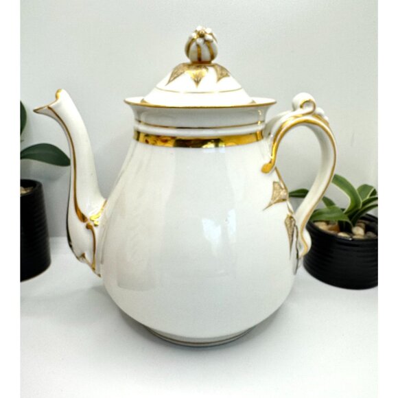 French H & C Haviland Limoges Teapot With Gold Accents - Picture 2 of 15